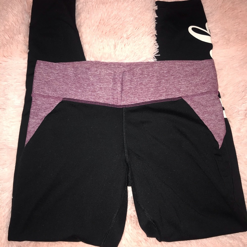 VS Pink leggings